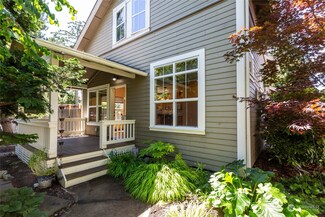 710 Nash St Unit 3, Friday Harbor, WA 98250