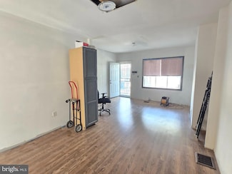 1451 N Ithan St, Philadelphia, PA 19131