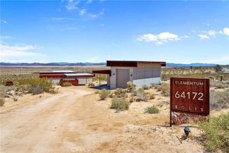 64172 Hollinger Rd, Joshua Tree, CA 92252