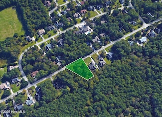 1572 Gores Landing Rd SW, Ocean Isle Beach, NC 28469