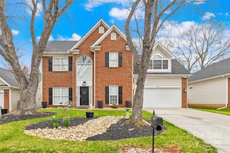 9523 Stawell Dr, Huntersville, NC 28078
