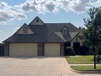 8008 S 15th St, Broken Arrow, OK 74011