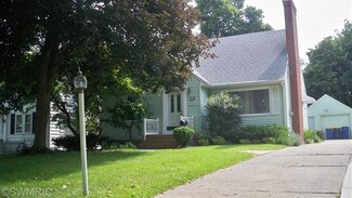 234 Holmdene Blvd NE, Grand Rapids, MI 49503