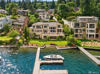 6934 96th Ave SE, Mercer Island, WA 98040