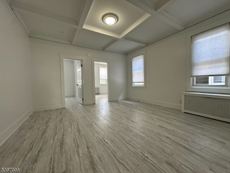 526 Valley Brook Ave, Lyndhurst, NJ 07071