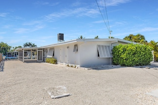 421 10th St, Key Colony Beach, FL 33051