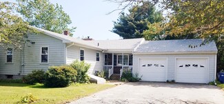 45 Capeview St, Fairhaven, MA 02719