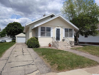 234 15th St SE, Mason City, IA 50401