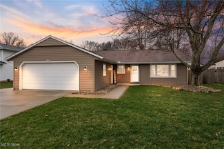 1021 Plymouth Dr, Grafton, OH 44044