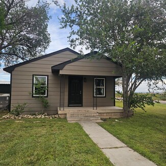 600 Llano St, McCamey, TX 79752