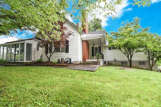 720 W 1st St, Carrollton, MO 64633