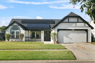 614 White River Dr, Orlando, FL 32828