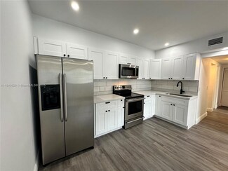 41 SW 67th Ct Unit 3, Miami, FL 33144