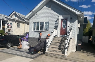 158-9 102nd St, Howard Beach, NY 11414