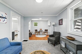 1402 Furness Pkwy, Saint Paul, MN 55119