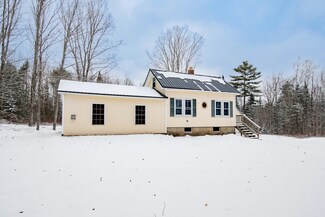 312 Williams Rd, Bradford, ME 04410