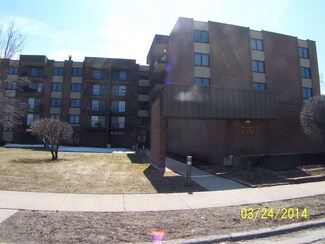 7707 W Irving Park Rd Unit 205, Chicago, IL 60634