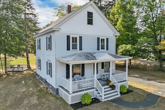 1420 Old North Main St, Laconia, NH 03246
