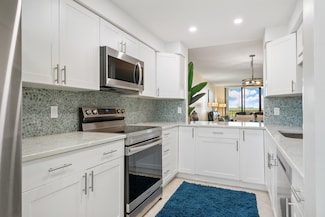 5059 N Highway A1a Unit 305, Hutchinson Island, FL 34949