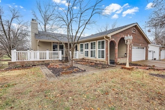 818 Briarwood Ct, Lake Saint Louis, MO 63367