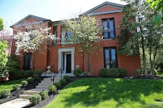 7788 Pershing Ave, Saint Louis, MO 63105