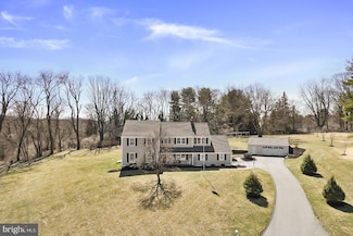 1654 Musket Ln, Glen Mills, PA 19342