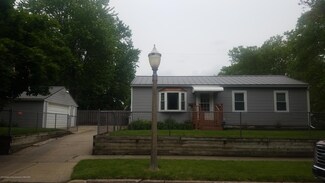 3819 Ingham St, Lansing, MI 48911