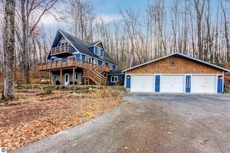 4482 Schuss Mountain Rd, Bellaire, MI 49615