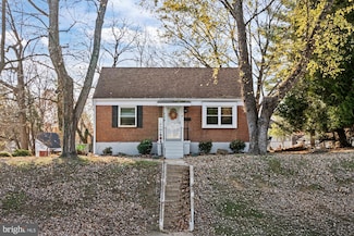 704 Cloudyfold Dr, Pikesville, MD 21208