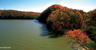 1016 Northbridge Close, Kingston, TN 37763