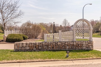 1677 Coburn Dr, Ann Arbor, MI 48108
