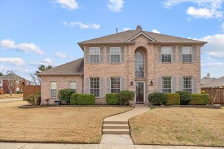 2210 Suntide Dr, Rowlett, TX 75088