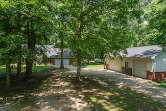 26136 E 2200 Rd N, Lexington, IL 61753