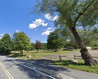 L1 New York 9l, Lake George, NY 12824