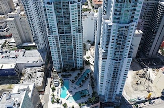 253 NE 2nd St Unit 3202, Miami, FL 33132