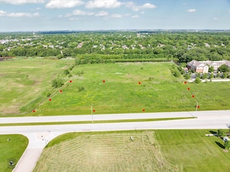 3 Orchard Rd, Oswego, IL 60543