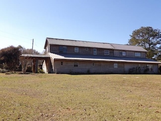 5837 Davis Rd, Florala, AL 36442