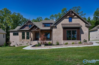 48 Ridge Bluff Cir SE, Huntsville, AL 35803
