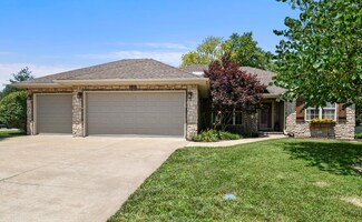 5059 S Fieldstone Rd, Battlefield, MO 65619