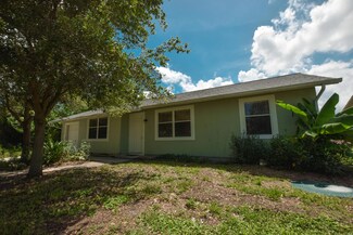 2590 SW Hinchman St, Port Saint Lucie, FL 34984