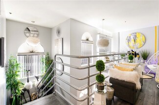 9362 Moonbeam Ave Unit 16, Panorama City, CA 91402