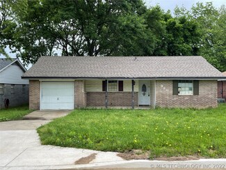 920 Crestview St, Ada, OK 74820