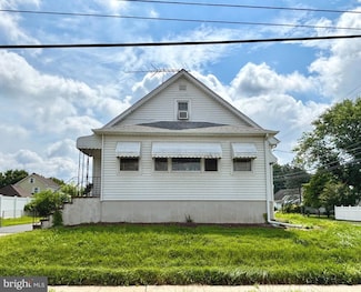 374 Sandalwood Ave, Trenton, NJ 08619