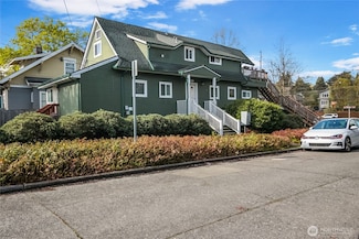 809 NE 62nd St, Seattle, WA 98115