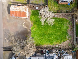 253 E 7th St, Lafayette, OR 97127