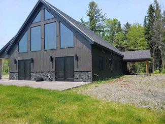 24 Howland Rd, Clarksville, NH 03592