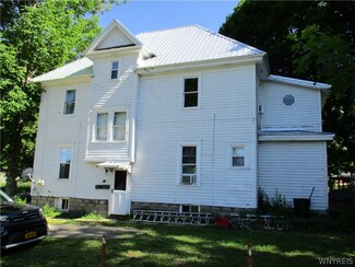 63 Church St, Arcade, NY 14009