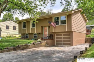 9454 Tomahawk Blvd, Omaha, NE 68134