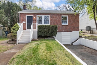 9324 Crawford Ave, Saint Louis, MO 63144