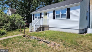 341 E 3rd Ave, Runnemede, NJ 08078